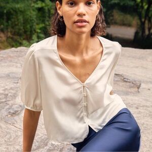 Aritzia Wilfred Bria Silky Button Blouse